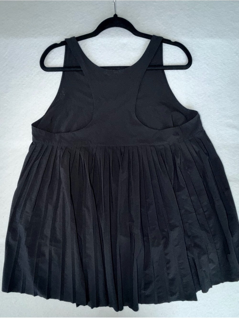Athleta Swing Forward Black V-Neck Active Tank - Picture 2 of 7